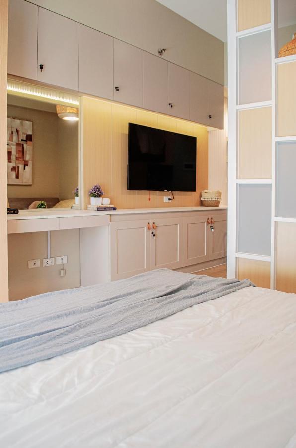 Cozy And Classy Studio Across Airport Terminal 3 パサイ エクステリア 写真