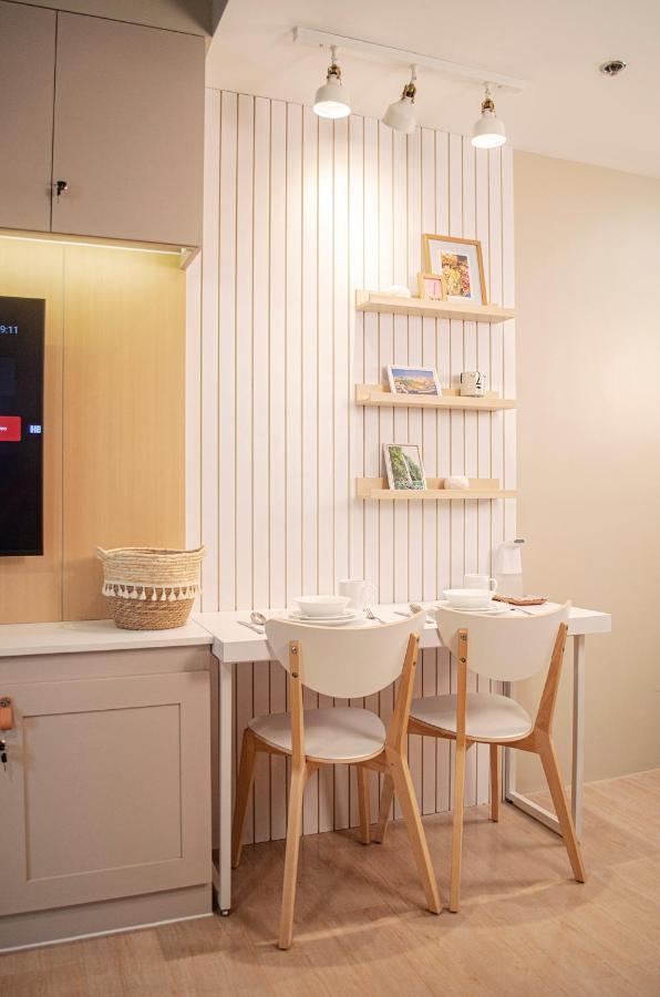 Cozy And Classy Studio Across Airport Terminal 3 パサイ エクステリア 写真